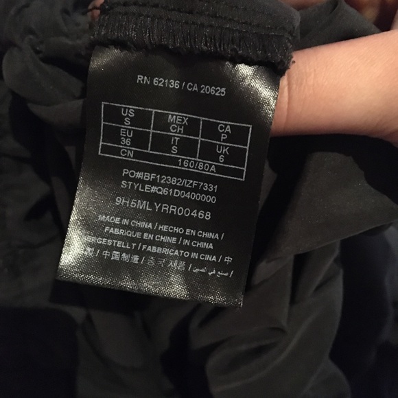 Guess Street Chic Jumpsuit 🖤 - Picture 9 of 11